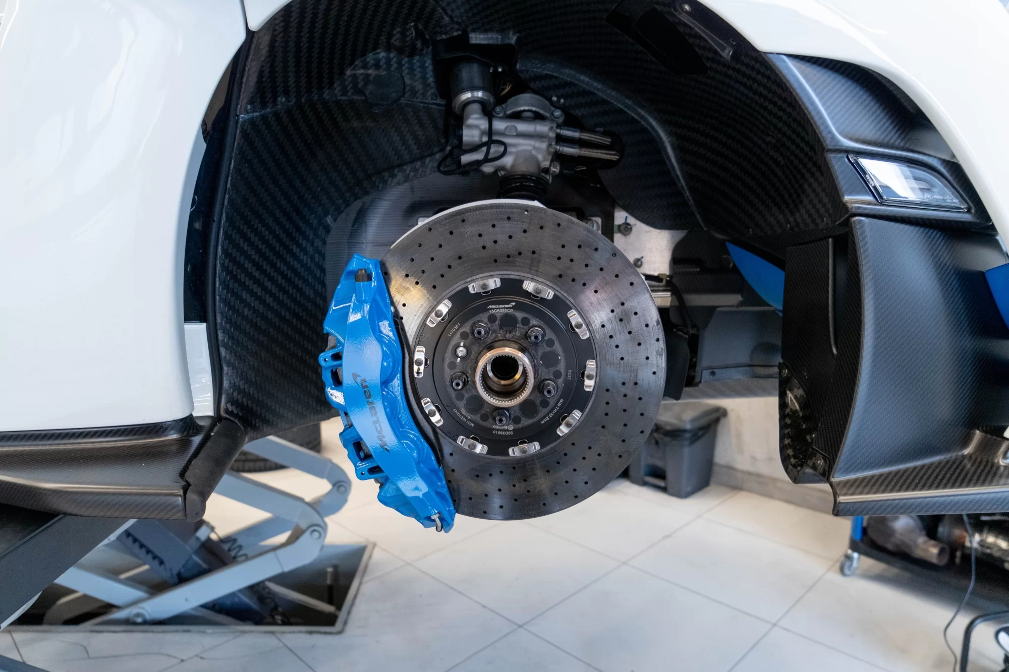 McLaren Senna Tuning Project: GiroDisc Brake Upgrade | DEIZ GARAGE McLaren Senna Tuning Project: GiroDisc Brake Upgrade | DEIZ GARAGE