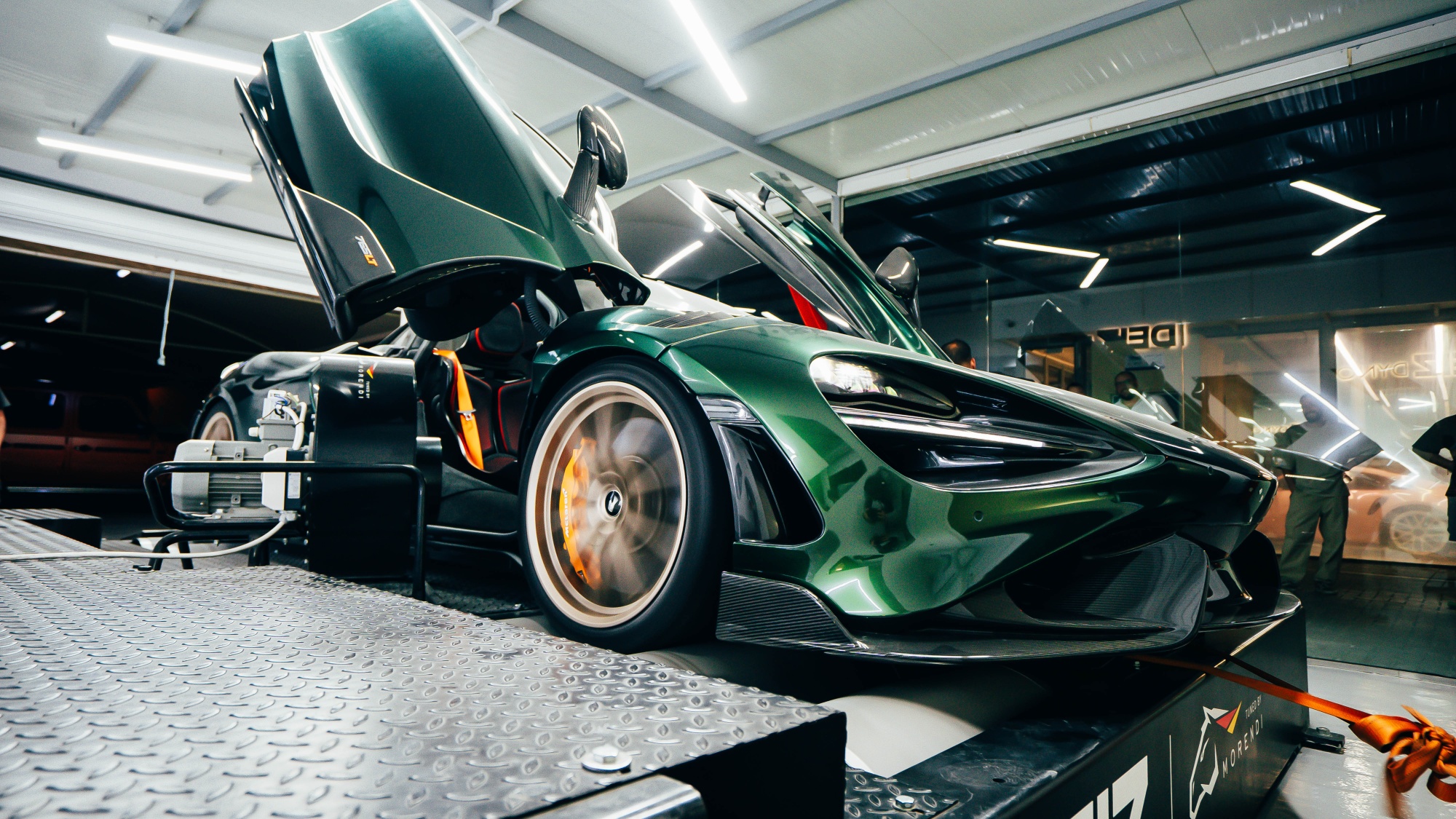 McLaren 765LT Spider: Stage 2 ECU Tuning with Downpipes and Intake Upgrade