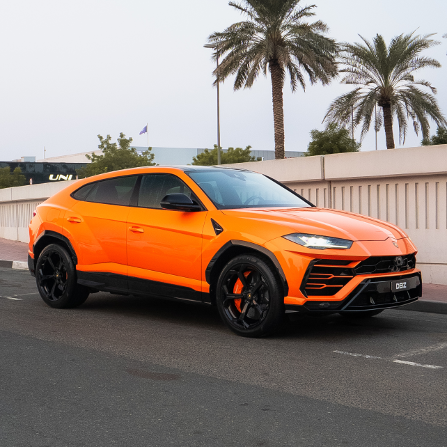 Lamborghini Urus: Full Custom Repaint with Exclusive Color Development