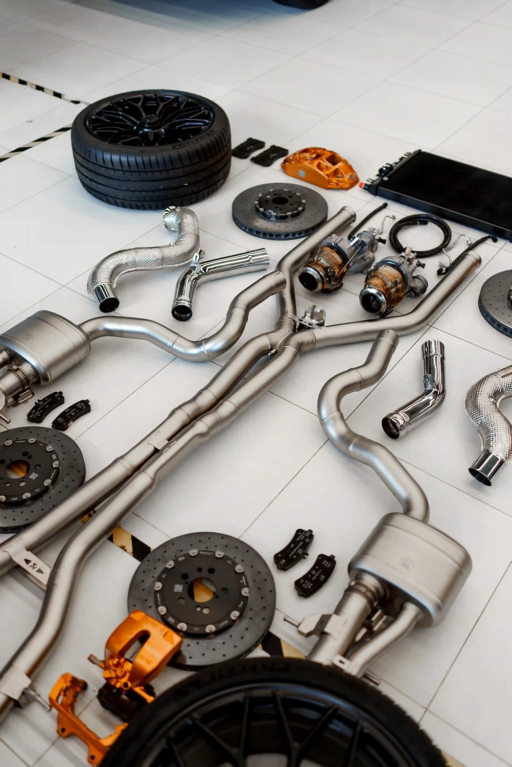 Mercedes E-Class Hybrid: Turbo Performance Project | DEIZ GARAGE
