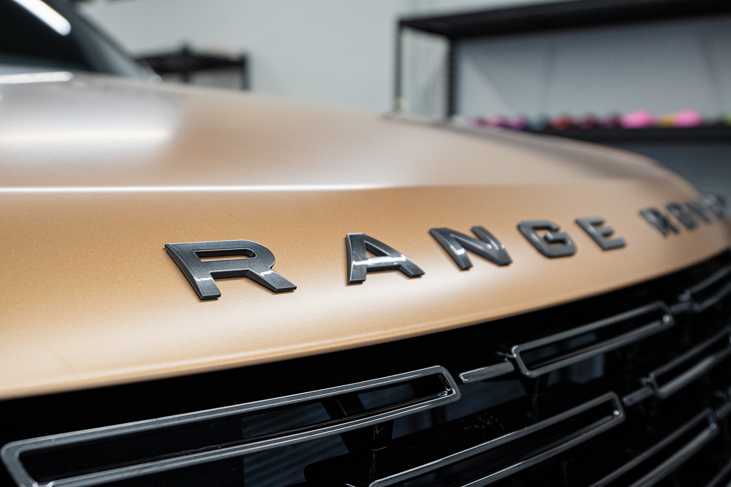 Custom Range Rover Repaint — Bespoke Color Development Without Compromise