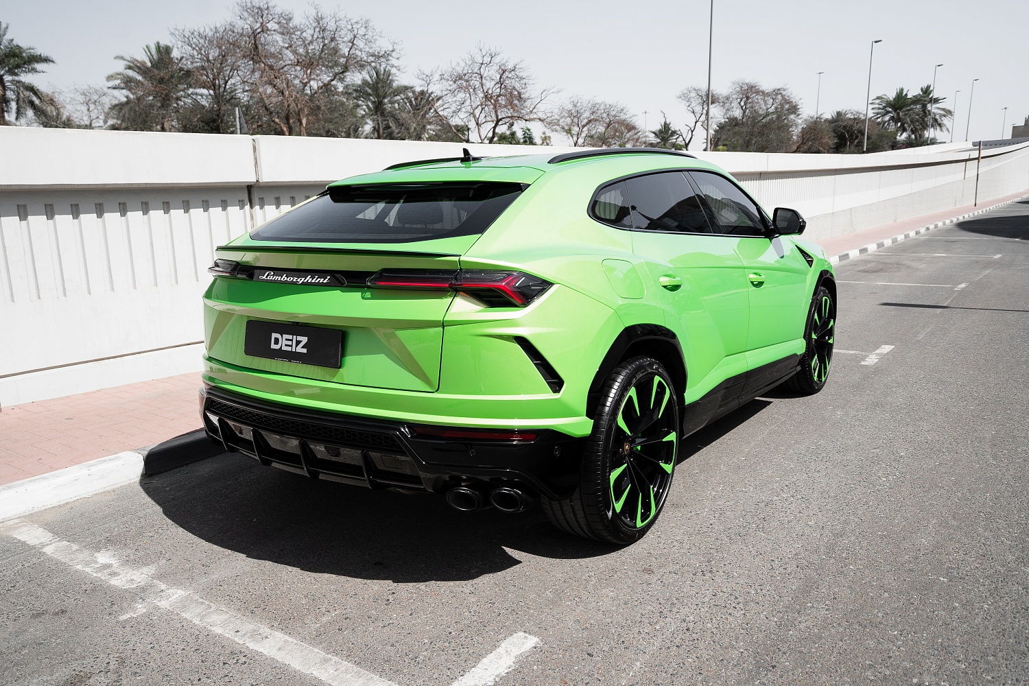 Color-Shifting Peelable Paint for Lamborghini Urus