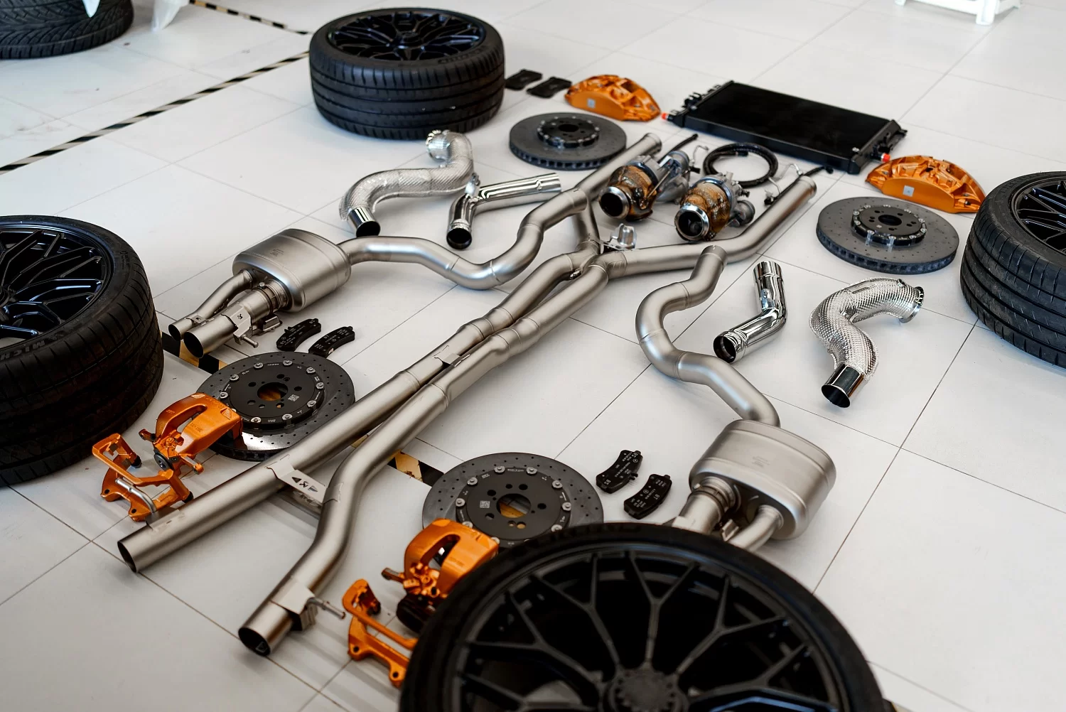Mercedes E-Class Hybrid: Turbo Performance Project | DEIZ GARAGE