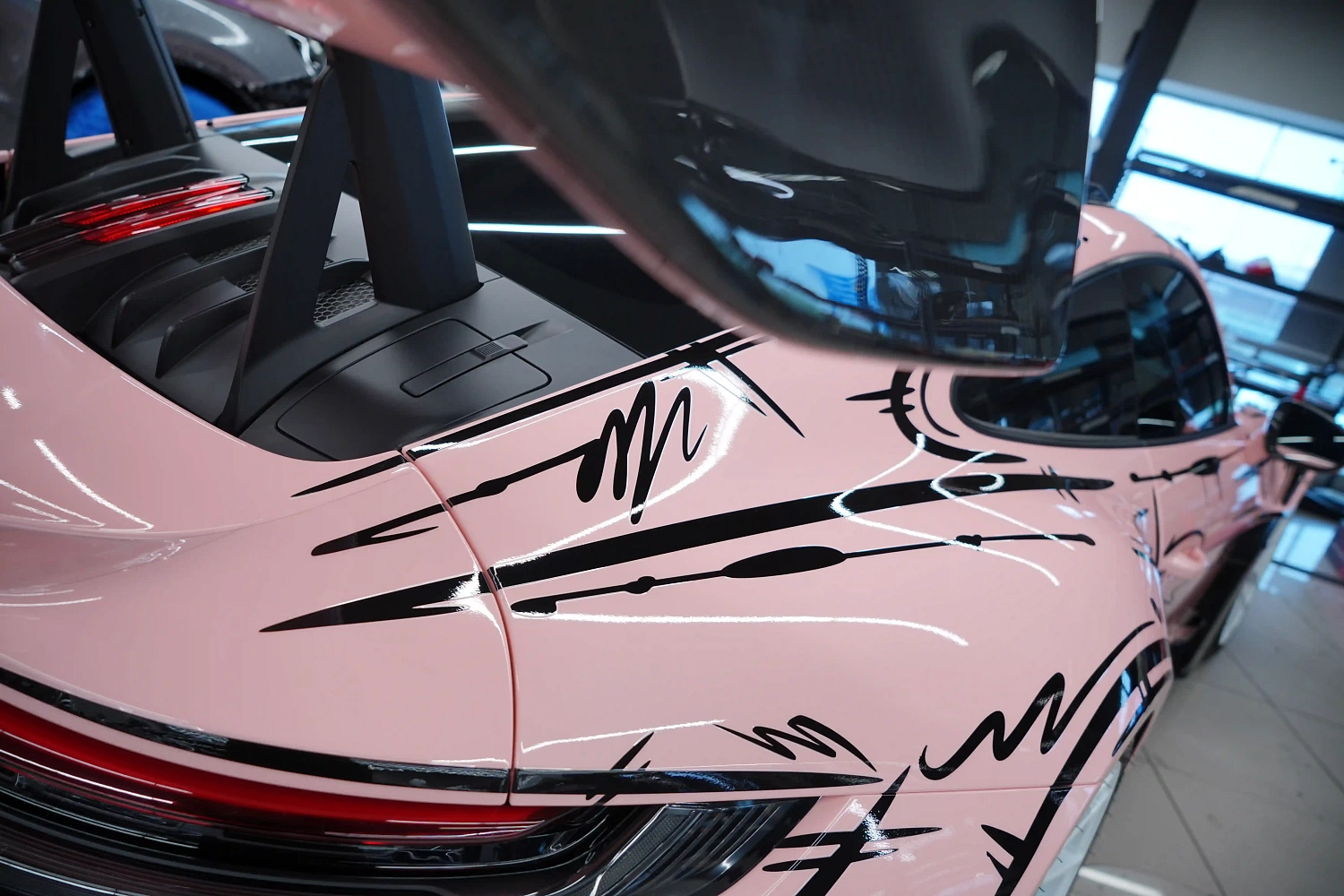 Porsche 911 GT3 RS 992 Creative Wrap Project | DEIZ GARAGE