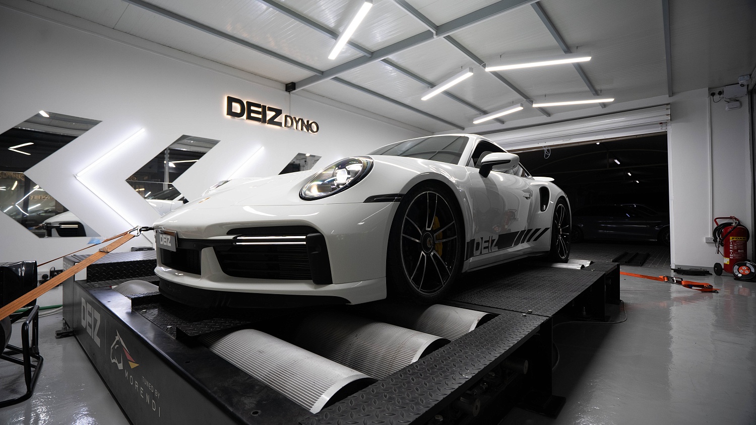 Porsche 911 Turbo S (992) Stage 1+ Track Setup