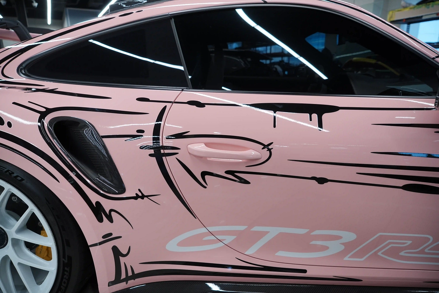 Porsche 911 GT3 RS 992 Creative Wrap Project | DEIZ GARAGE
