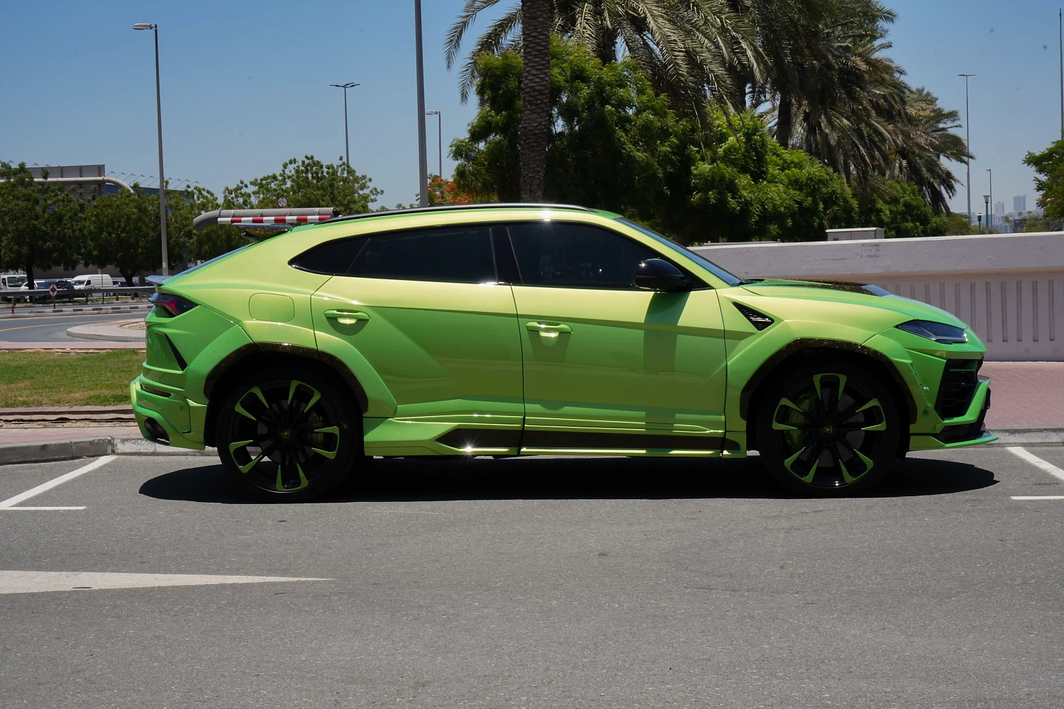 Lamborghini Urus Exterior Wrapping Project | DEIZ GARAGE