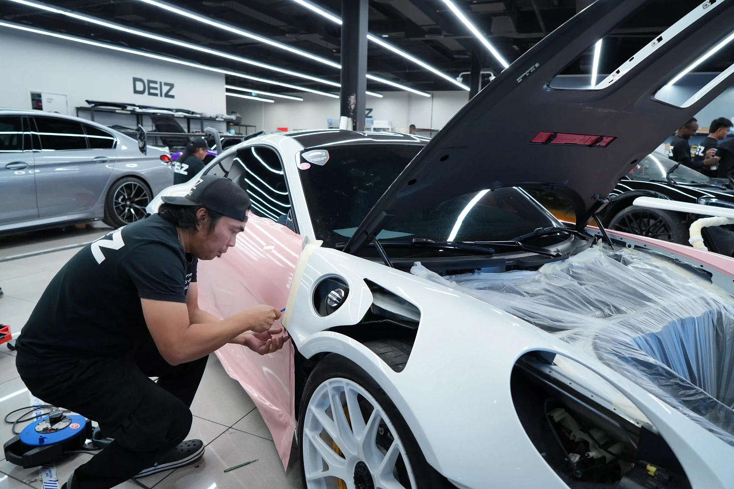 Porsche 911 GT3 RS 992 Creative Wrap Project | DEIZ GARAGE