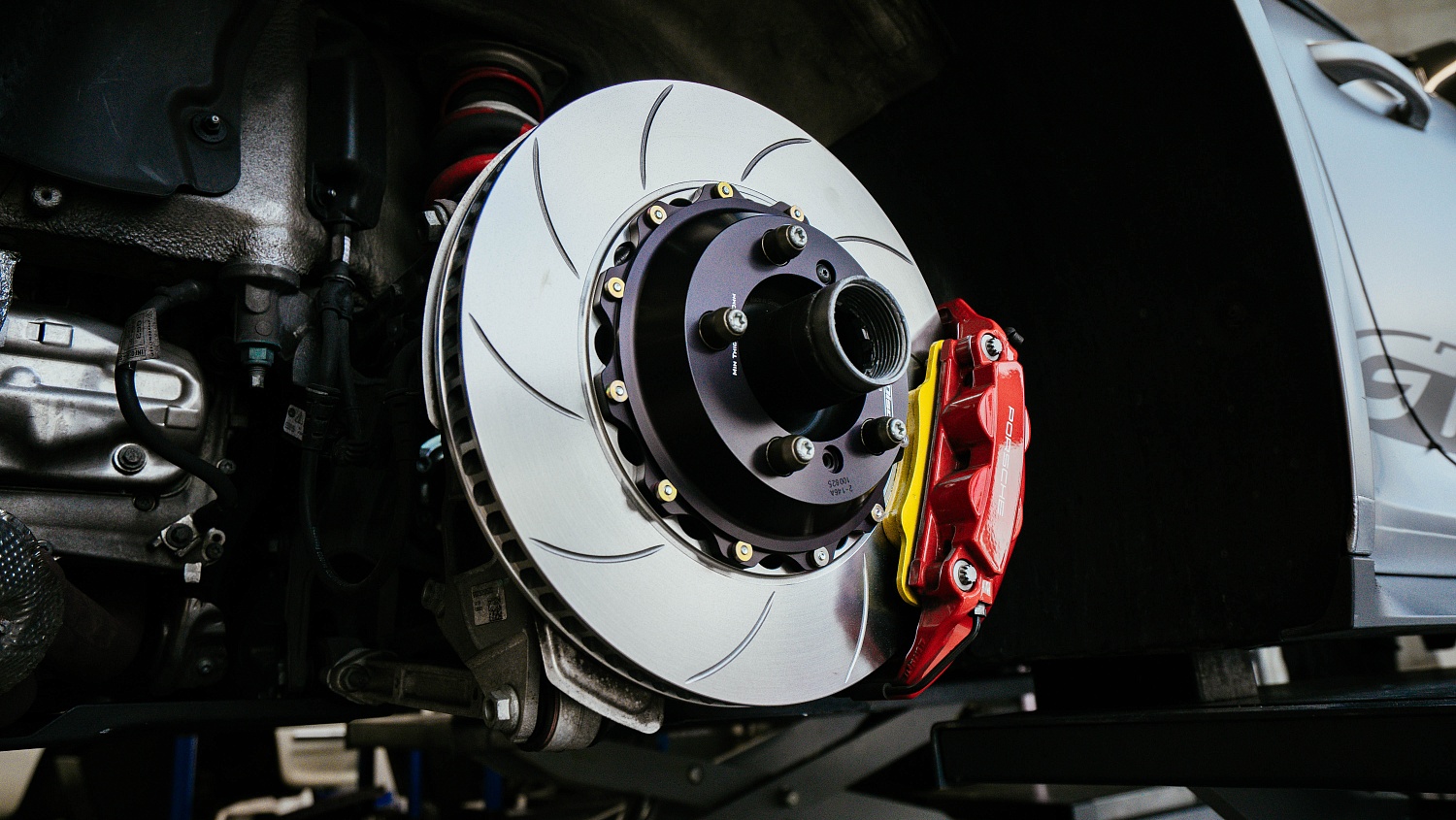 Porsche 992 GT3 RS Track Brakes & Suspension Setup