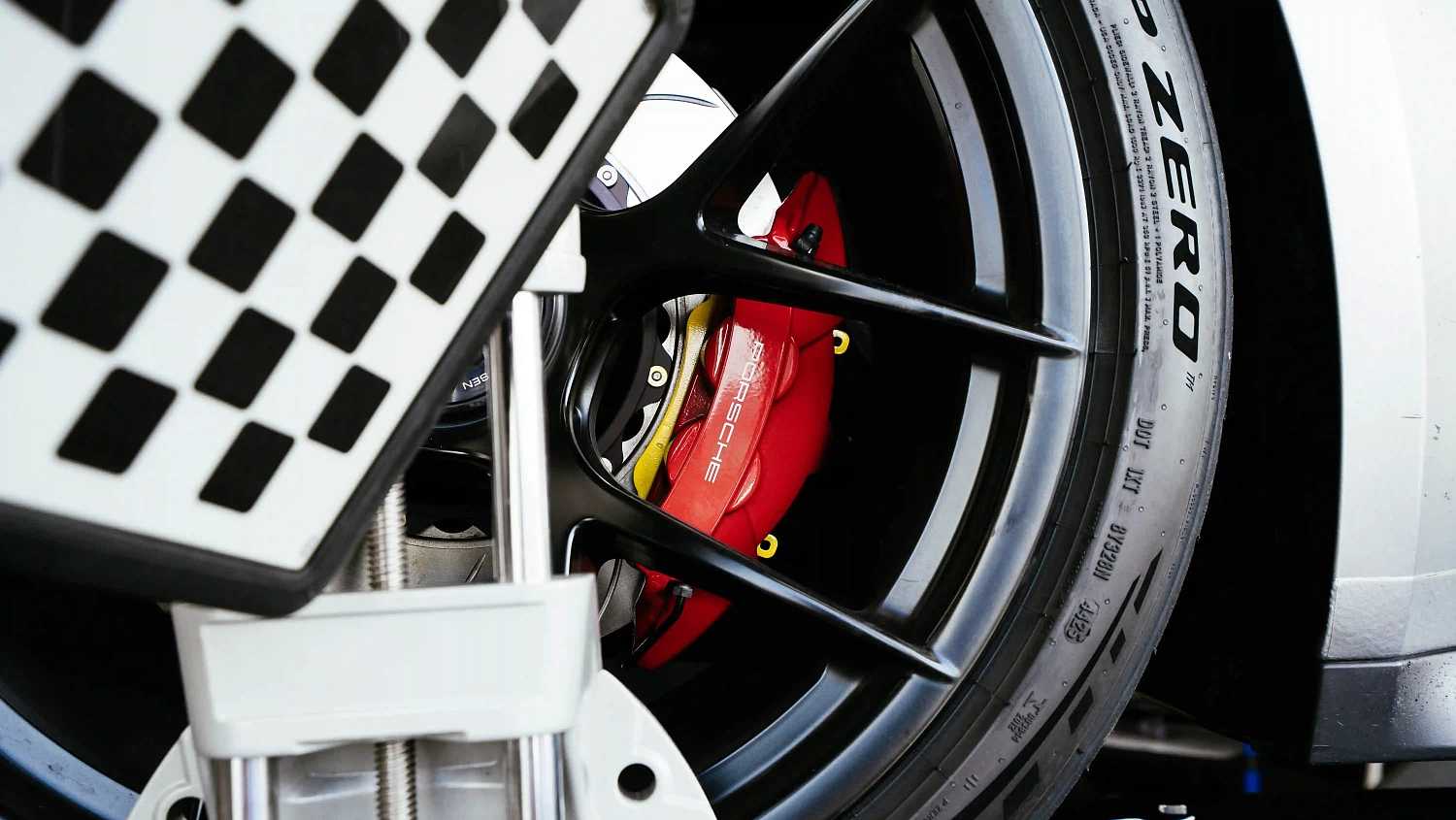 Porsche 911 GT3 RS 992 Brakes and Suspension Setup Project | DEIZ GARAGE