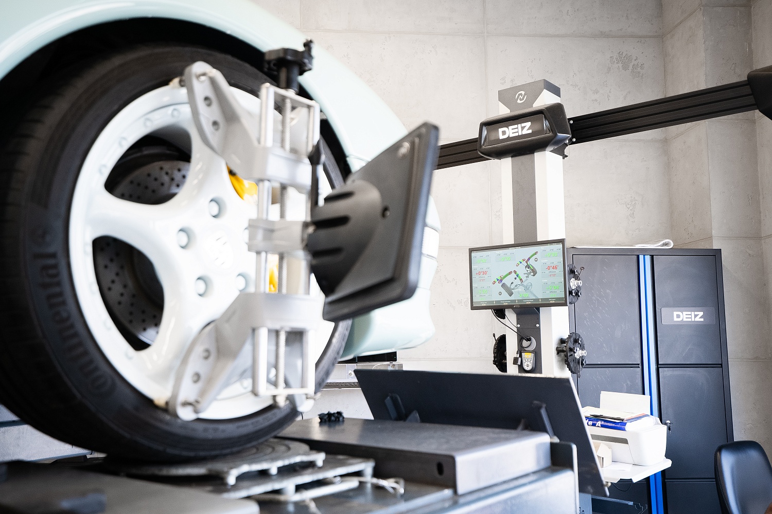 Porsche 911 Carrera Sound Insulation — Comfort Without Compromise