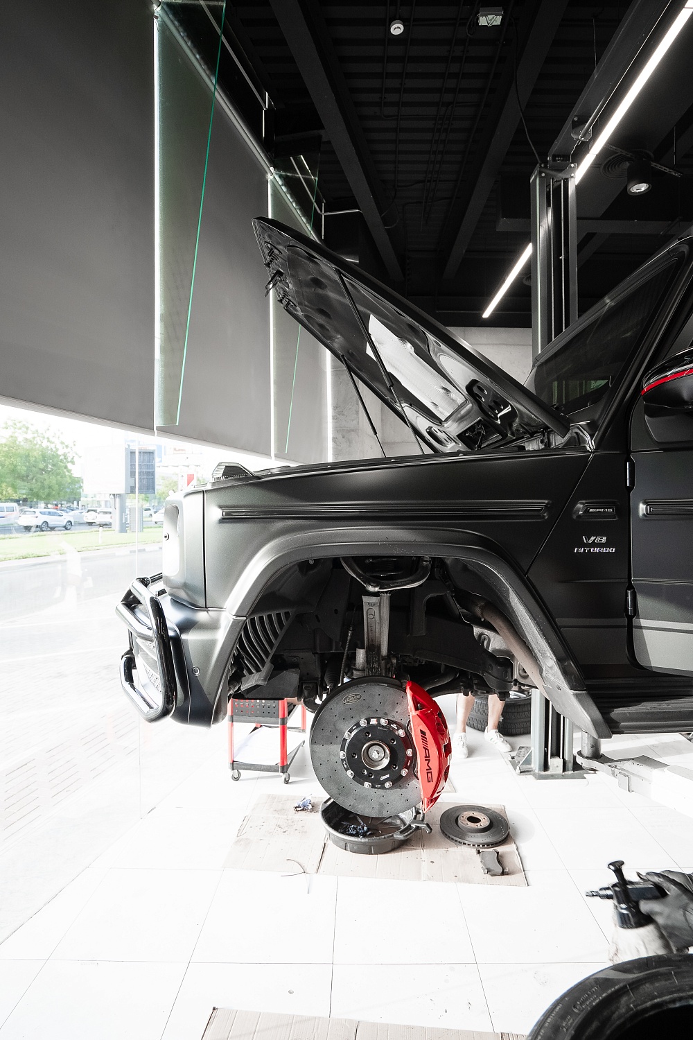Mercedes-AMG G63 Maintenance — Load-Bearing Components and Brake System Control