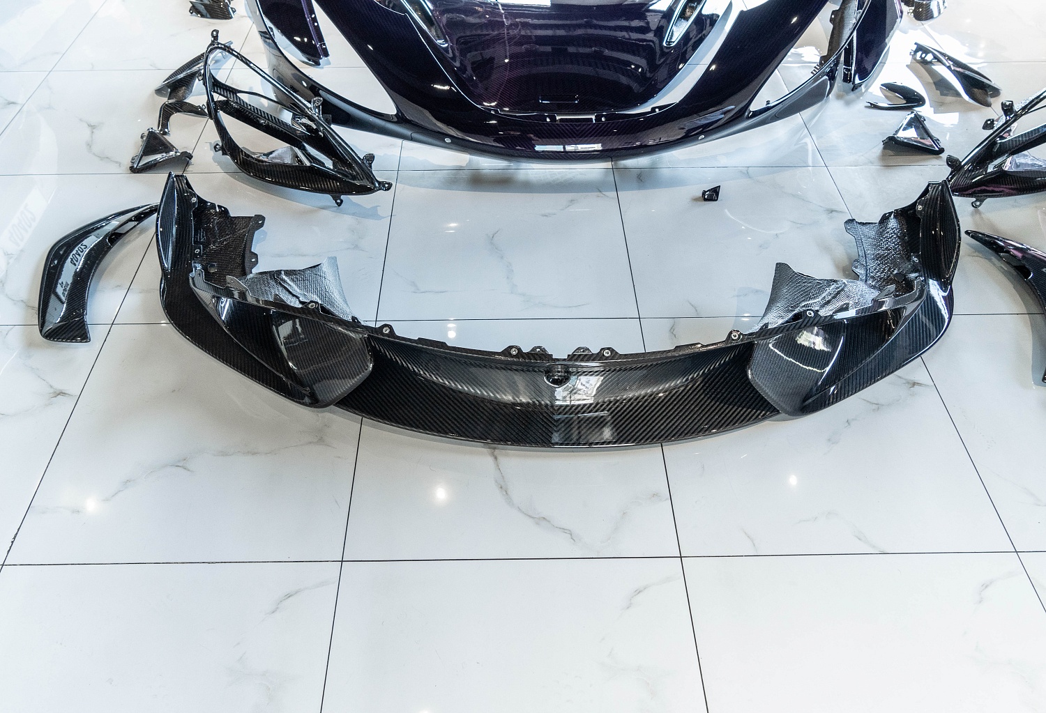 McLaren 765LT Carbon Body Kit Installation