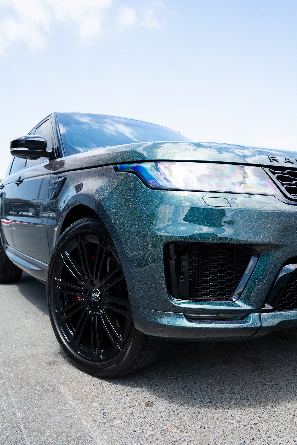 Bespoke Range Rover Paint — When the Client Doesn’t Know the Color Yet