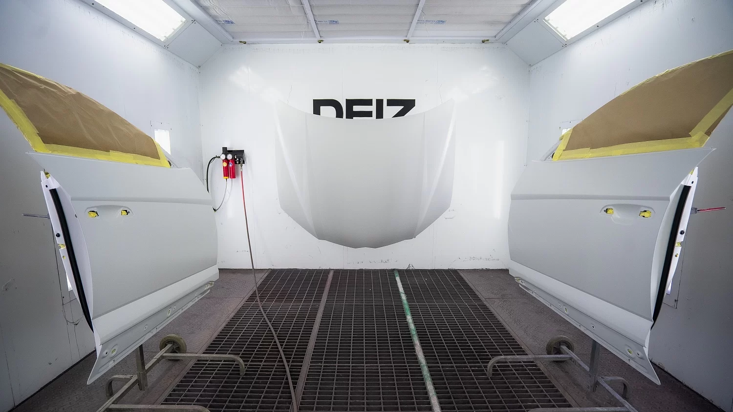 Lamborghini Urus Custom Painting Project | DEIZ GARAGE