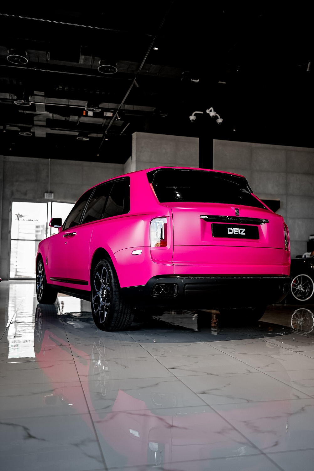 Rolls-Royce Cullinan Full Color Change Wrapping — Precision Behind Luxury