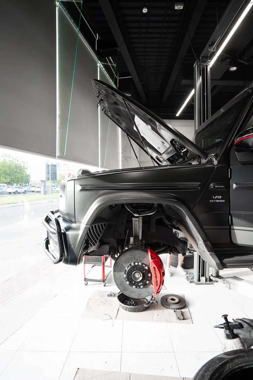 Mercedes-AMG G63 Chassis Brake Maintenance Project | DEIZ GARAGE